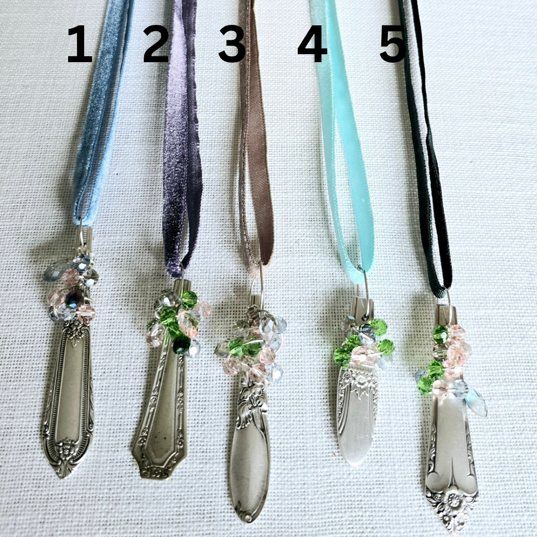 Vintage Bookmark - Vintage Hand Stamped Bookmark | Wandering Tulips
