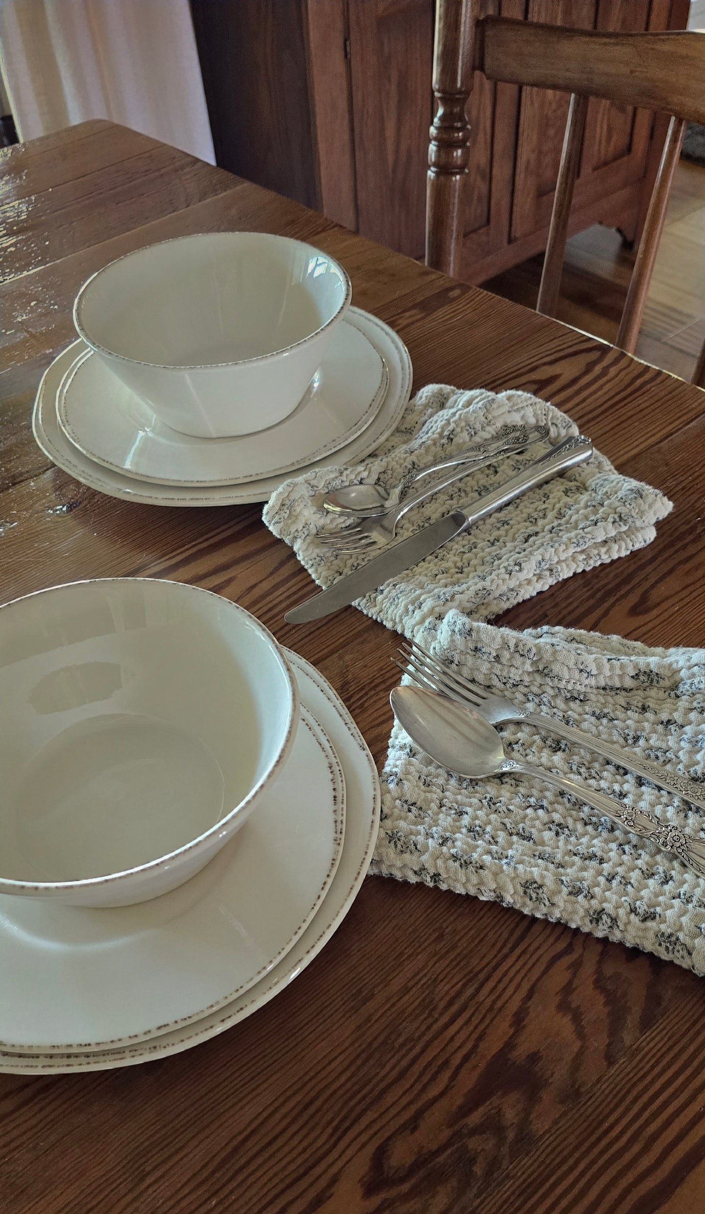 Vintage Place Setting | Wandering Tulips