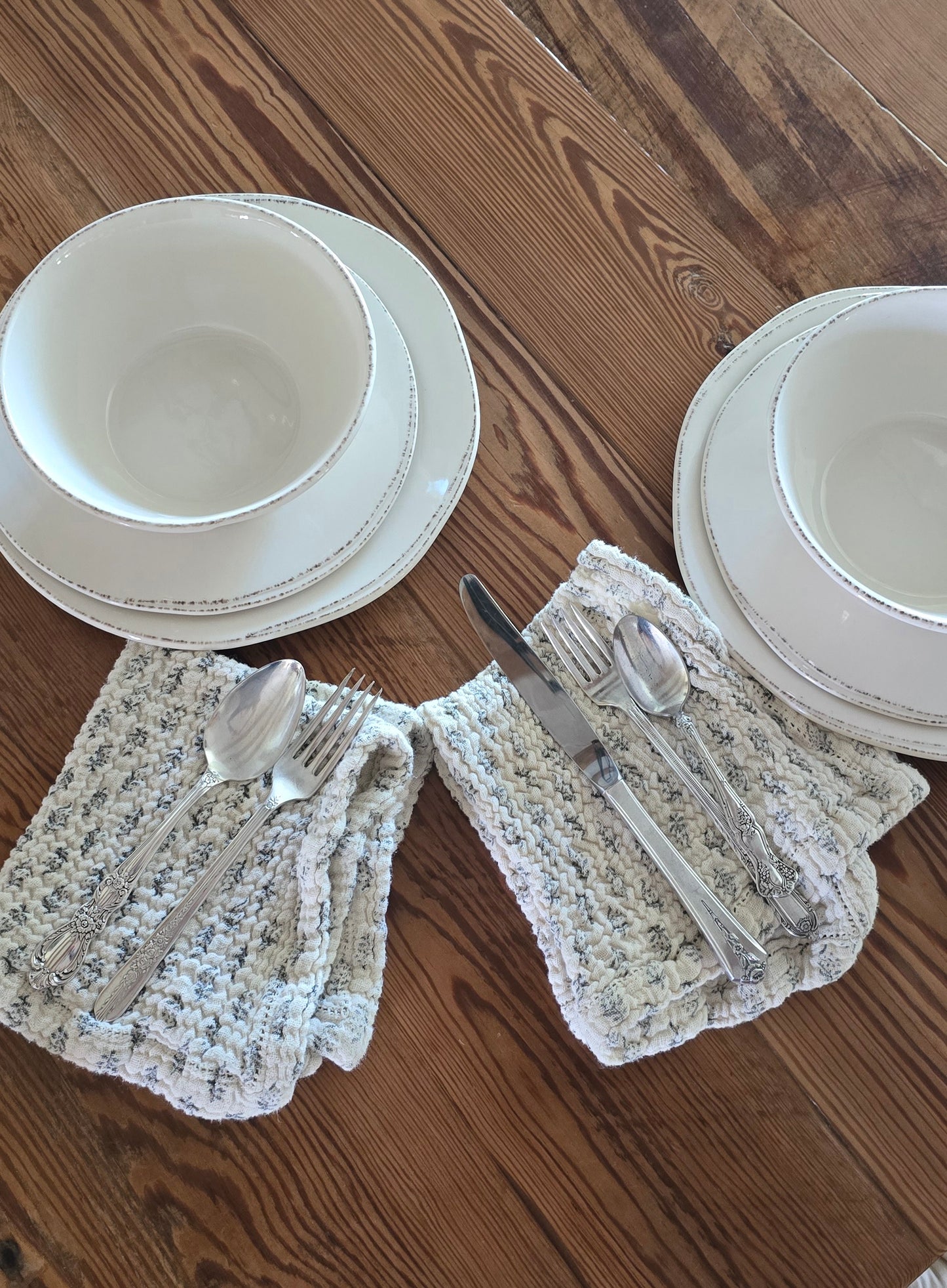 Vintage Place Setting | Wandering Tulips