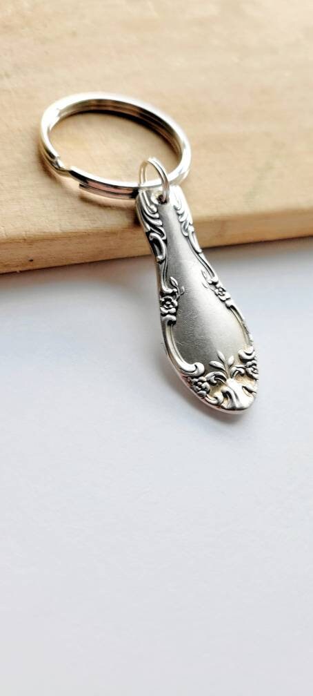Vintage Keychain,gift for her,gift for him,vintage gift,gift for wife,gift for husband,gift for mom,gift for dad,unique gift,vintage lover