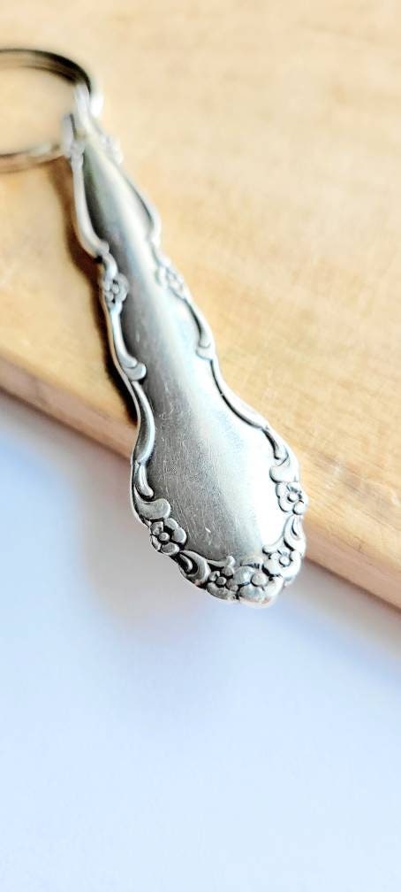 Vintage Keychain,gift for her,gift for him,vintage gift,gift for wife,gift for husband,gift for mom,gift for dad,unique gift,vintage lover