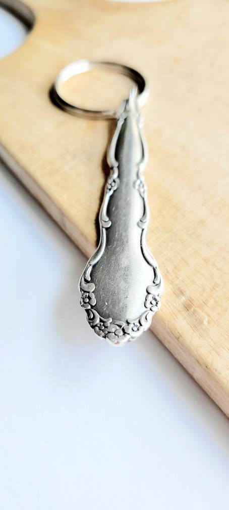 Vintage Keychain,gift for her,gift for him,vintage gift,gift for wife,gift for husband,gift for mom,gift for dad,unique gift,vintage lover