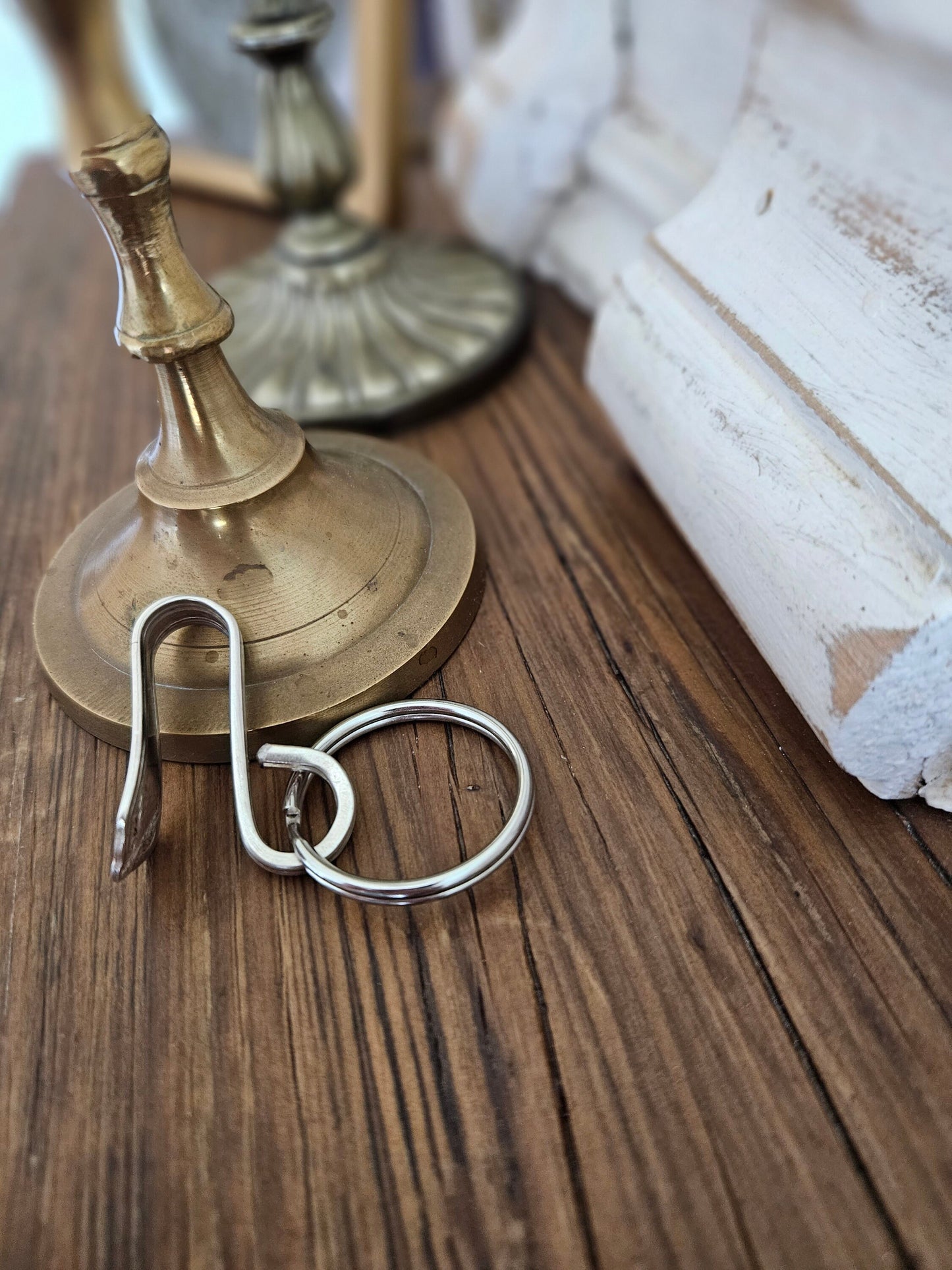 Vintage Keychain,purse hook,vintage gift,gift for wife,gift for daughter,gift for mom,unique gift,vintage lover,gift for grandmother