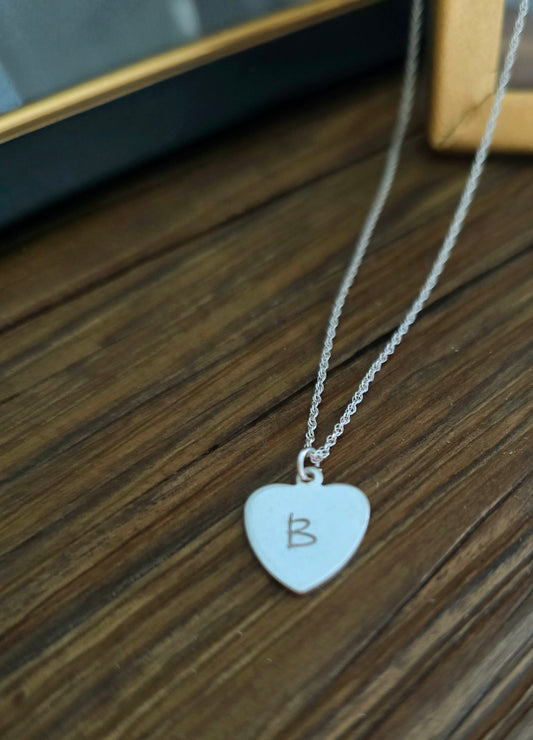 Initial Heart Necklace - silver - Personalized Charm | Wandering Tulips