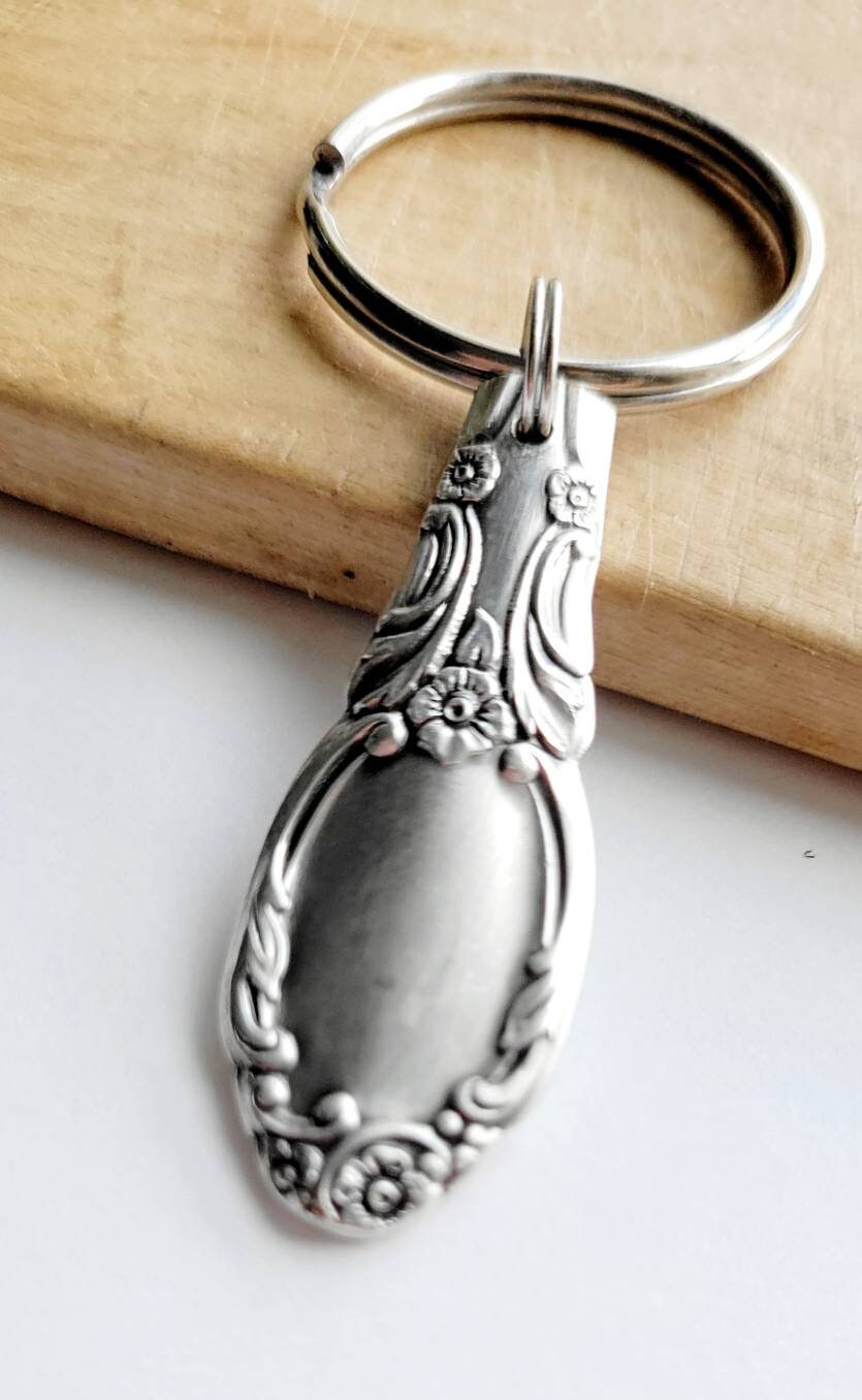 Vintage Keychain,gift for her,gift for him,vintage gift,gift for wife,gift for husband,gift for mom,gift for dad,unique gift,vintage lover