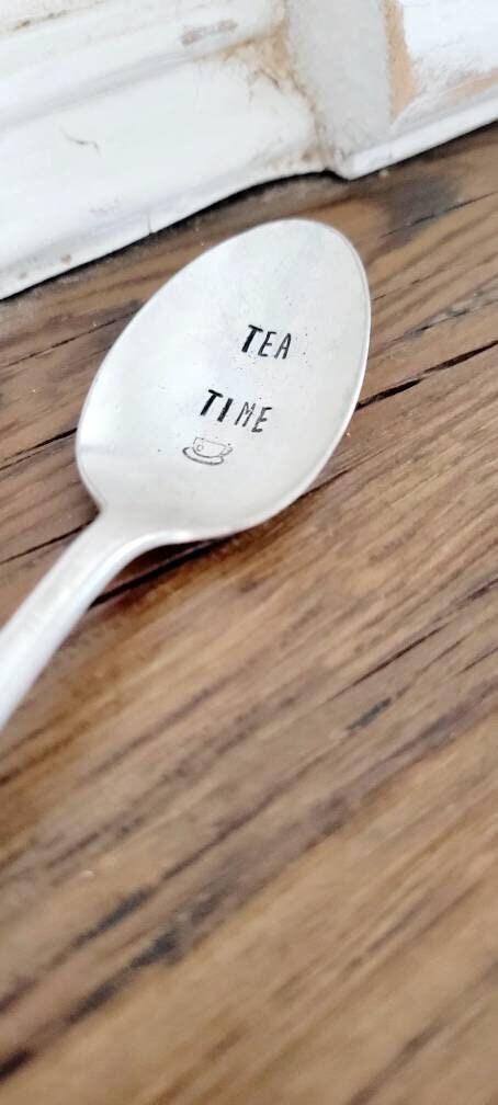 tea time,tea time gift,gift for tea lover,tea gift,tea box idea,tea basket idea,vintage tea gift,stamped spoon,engraved tea spoon,mothers day gift,gift for grandmother,unique tea gift,high tea gift,vintage tea spoon,