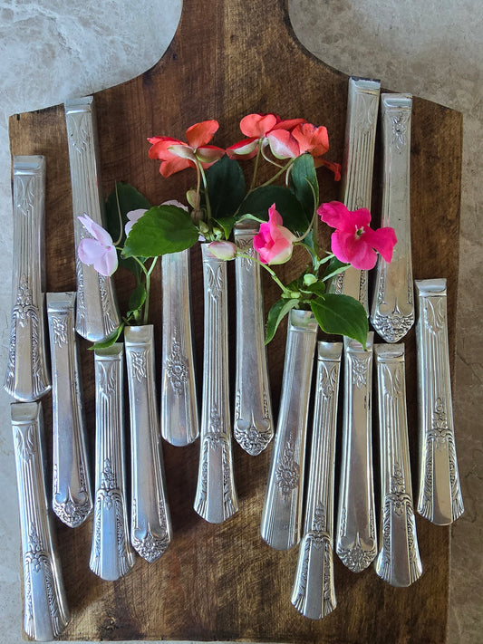 Vintage Knife Handle Magnetic Vase | Wandering Tulips